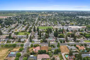2340 E Hawkeye Ave, Turlock, CA 95380 - Photo 45