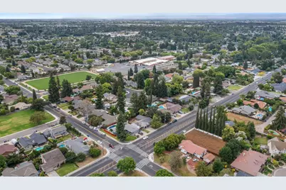 2340 E Hawkeye Avenue, Turlock, CA 95380 - Photo 43