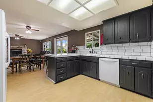 2340 E Hawkeye Ave, Turlock, CA 95380 - Photo 29