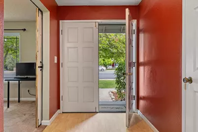 2340 E Hawkeye Avenue, Turlock, CA 95380 - Photo 5