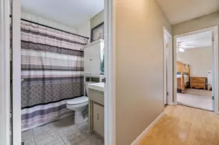 2340 E Hawkeye Ave, Turlock, CA 95380 - Photo 17