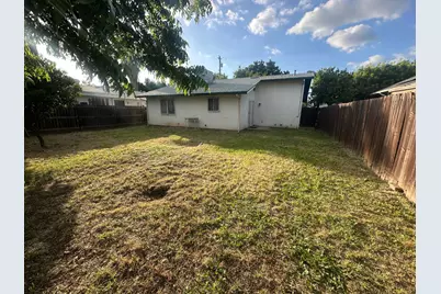1640 E Scotts Avenue, Stockton, CA 95205 - Photo 13