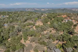 5681 Honeycomb Ln, Shingle Springs, CA 95682 - Photo 7
