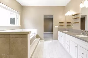 4856 Hazelwood Ave, Carmichael, CA 95608 - Photo 29