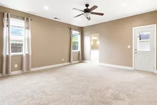 4856 Hazelwood Ave, Carmichael, CA 95608 - Photo 23
