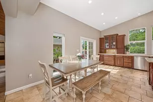 325 Diamond Oaks Rd, Roseville, CA 95678 - Photo 9
