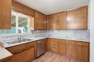 6947 Mariposa Ave, Citrus Heights, CA 95610 - Photo 9