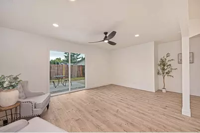 8894 Sharkey Avenue, Elk Grove, CA 95624 - Photo 13