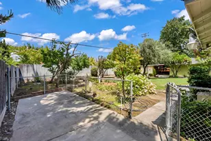 301 Robin Hood Dr, Modesto, CA 95350 - Photo 25