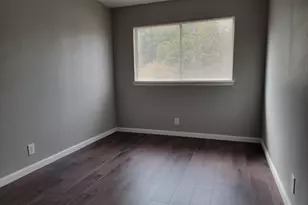 7548 Lindale Dr, Sacramento, CA 95828 - Photo 13