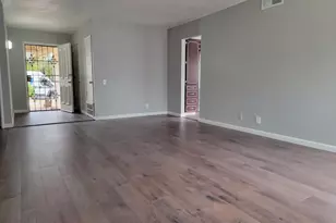7548 Lindale Dr, Sacramento, CA 95828 - Photo 3