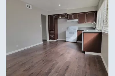 7548 Lindale Drive, Sacramento, CA 95828 - Photo 7