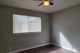 7548 Lindale Dr, Sacramento, CA 95828 - Photo 11