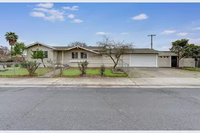 2190 Meadowglen Avenue, Sacramento, CA 95832 - Photo 3