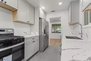 6457 Larry Way, North Highlands, CA 95660 - Photo 5