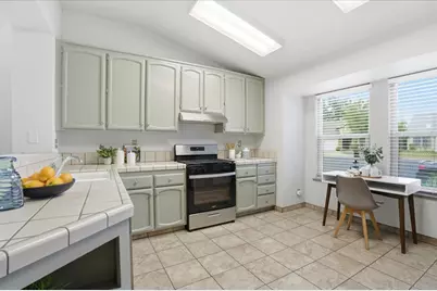 9013 Lanetry Court, Elk Grove, CA 95758 - Photo 9