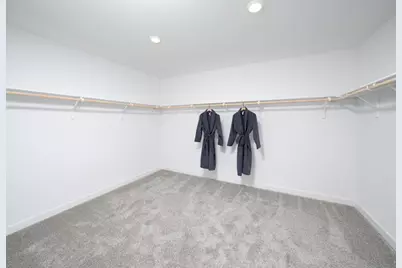 10199 Ragan Drive, Elk Grove, CA 95757 - Photo 9