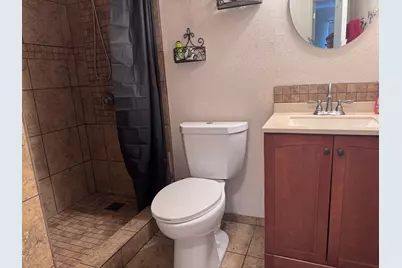 2151 S Pilgrim Street, Stockton, CA 95206 - Photo 17