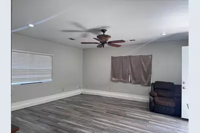 2151 S Pilgrim Street, Stockton, CA 95206 - Photo 15