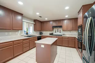726 Anna Dr, Yuba City, CA 95993 - Photo 17