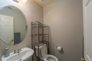 726 Anna Dr, Yuba City, CA 95993 - Photo 11