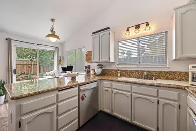 5208 Olivehurst Way, Elk Grove, CA 95758 - Photo 9