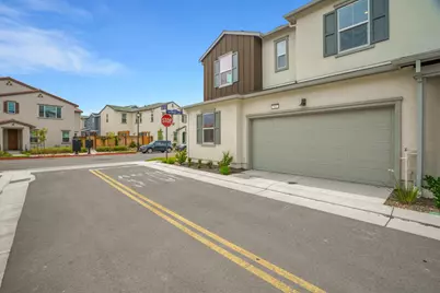 61 W San Diego Drive, Mountain House, CA 95391 - Photo 31