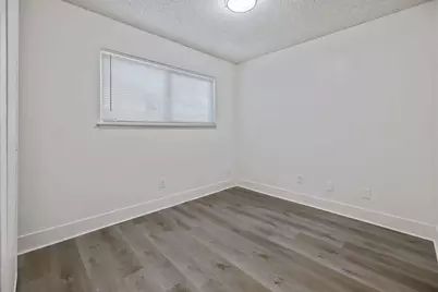 534 W Swift Avenue, Clovis, CA 93612 - Photo 21