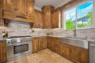640 Russell Dr, Folsom, CA 95630 - Photo 21