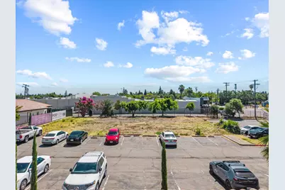 5725 Marconi Avenue, Carmichael, CA 95608 - Photo 13