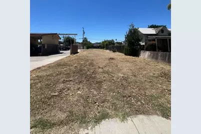 912 N D Street, Madera, CA 93638 - Photo 1