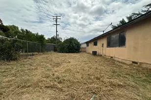 400 Longfellow Ave, Modesto, CA 95351 - Photo 23