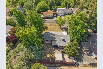 13710 E Church Street, Lockeford, CA 95237 - Photo 41