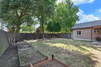 13710 E Church Street, Lockeford, CA 95237 - Photo 33