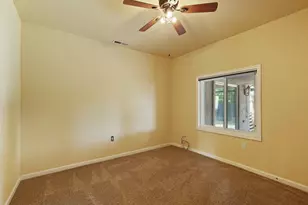 13710 E Church St, Lockeford, CA 95237 - Photo 17