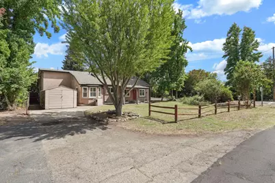 13710 E Church Street, Lockeford, CA 95237 - Photo 3