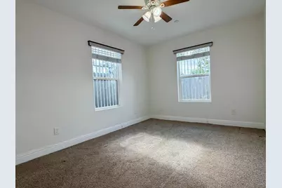 5927 Lemon Park Way, Sacramento, CA 95824 - Photo 15