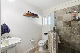 5426 Columbia Dr, Fresno, CA 93727 - Photo 25