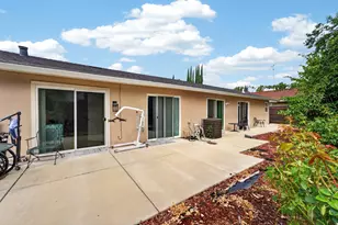 6204 Fennwood Ct, Sacramento, CA 95831 - Photo 21