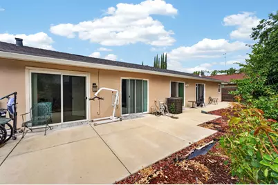 6204 Fennwood Court, Sacramento, CA 95831 - Photo 21