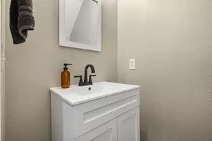 368 Nutcrest Ct, Oakdale, CA 95361 - Photo 25