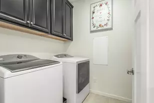 12558 Aviston Way, Rancho Cordova, CA 95742 - Photo 33