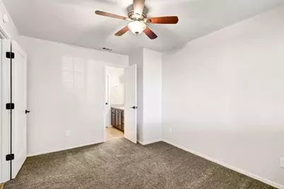 8986 Lansdowne Court, Elk Grove, CA 95624 - Photo 35