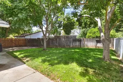 8986 Lansdowne Court, Elk Grove, CA 95624 - Photo 57