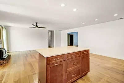 8986 Lansdowne Court, Elk Grove, CA 95624 - Photo 23