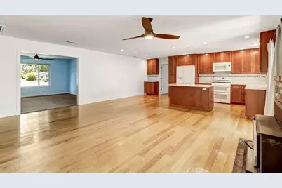 8986 Lansdowne Court, Elk Grove, CA 95624 - Photo 17