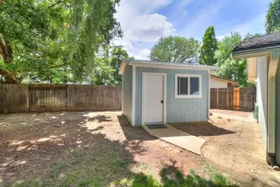 8986 Lansdowne Court, Elk Grove, CA 95624 - Photo 53