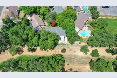 8986 Lansdowne Court, Elk Grove, CA 95624 - Photo 59