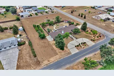 26856 18 1/4, Madera, CA 93638 - Photo 45
