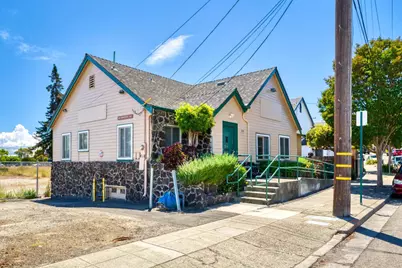 1041 McKeever Avenue, Hayward, CA 94541 - Photo 1
